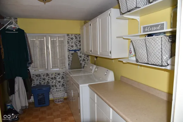 $275,000 | 215 South 8th Street, Mitchell, IN 47446