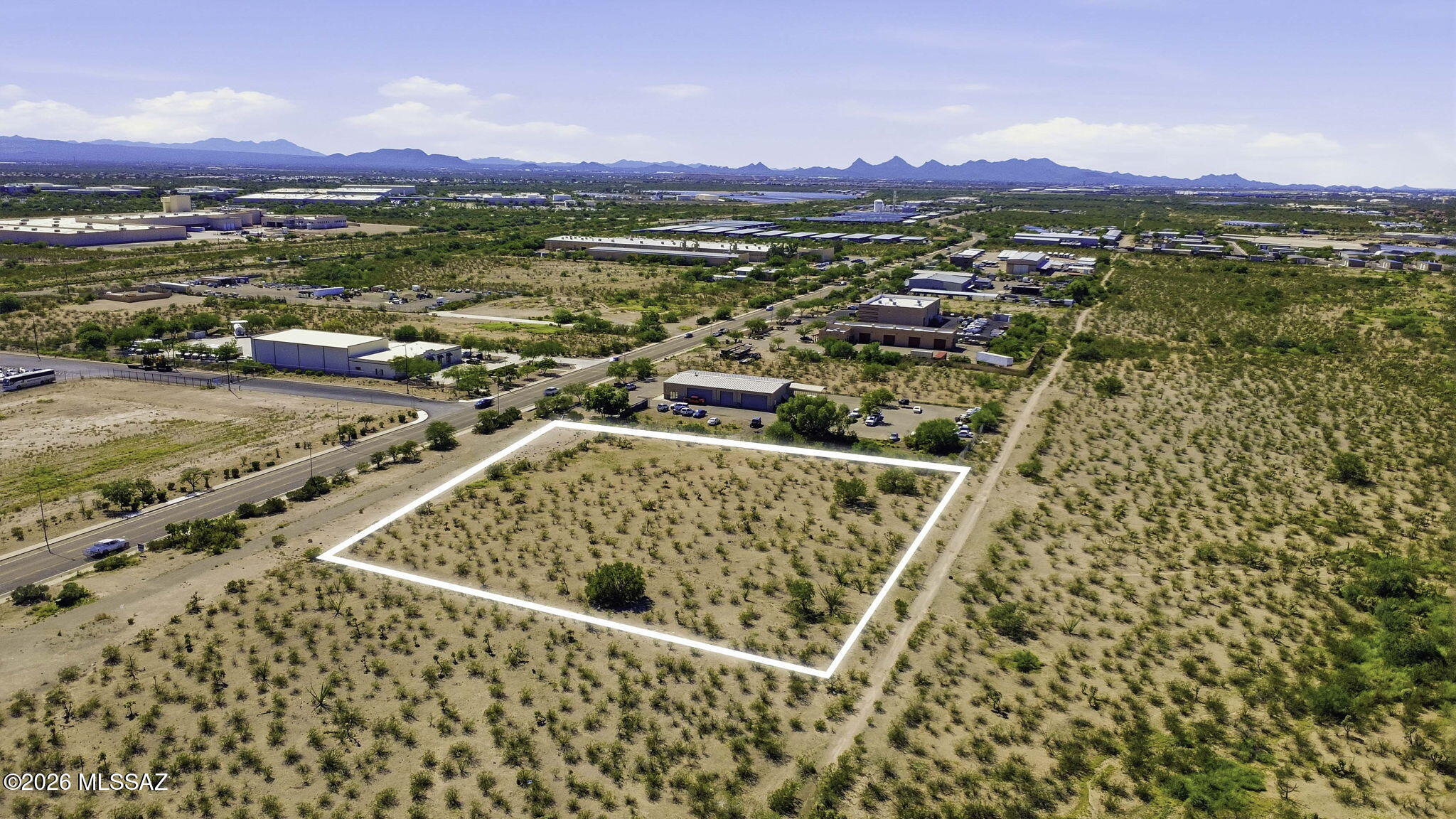 9437 East Old Vail Road Tucson, AZ 85747 - Photo 13 of 23 21-web-or-mls-9437_E_Old_Vail_Rd_009 (2)