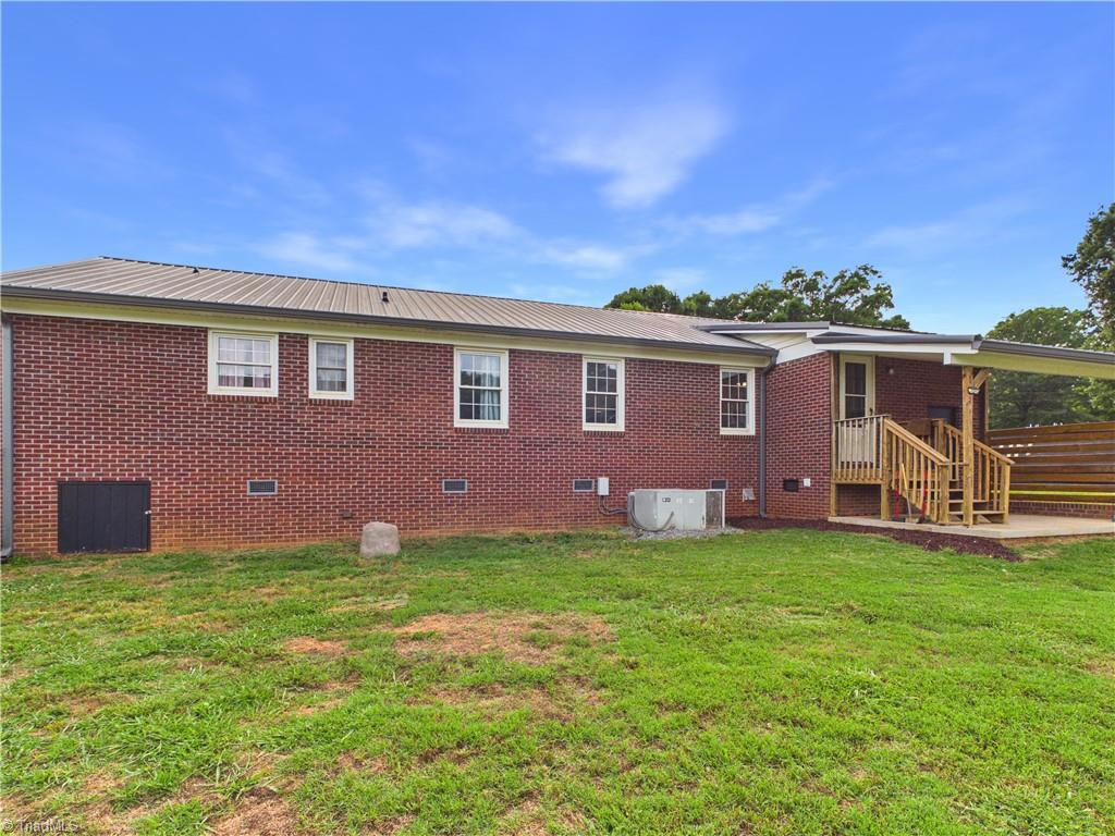 5476 Jesse Small Road Randleman, NC 27317 - Photo 3 of 31