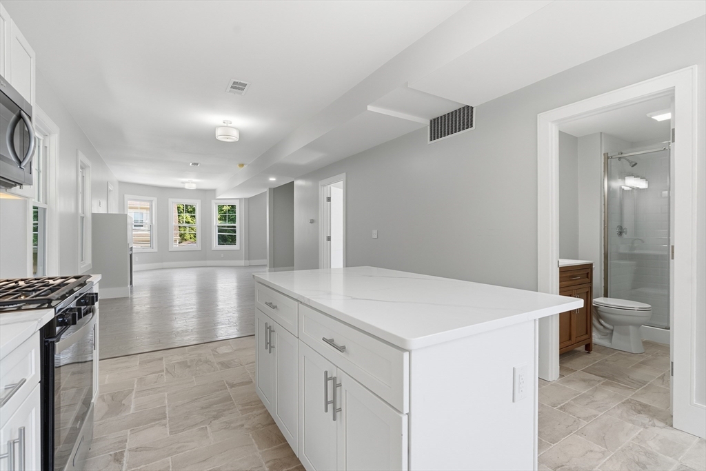 9 June Street, Unit 2 Boston, MA 02131 - Photo 8 of 30