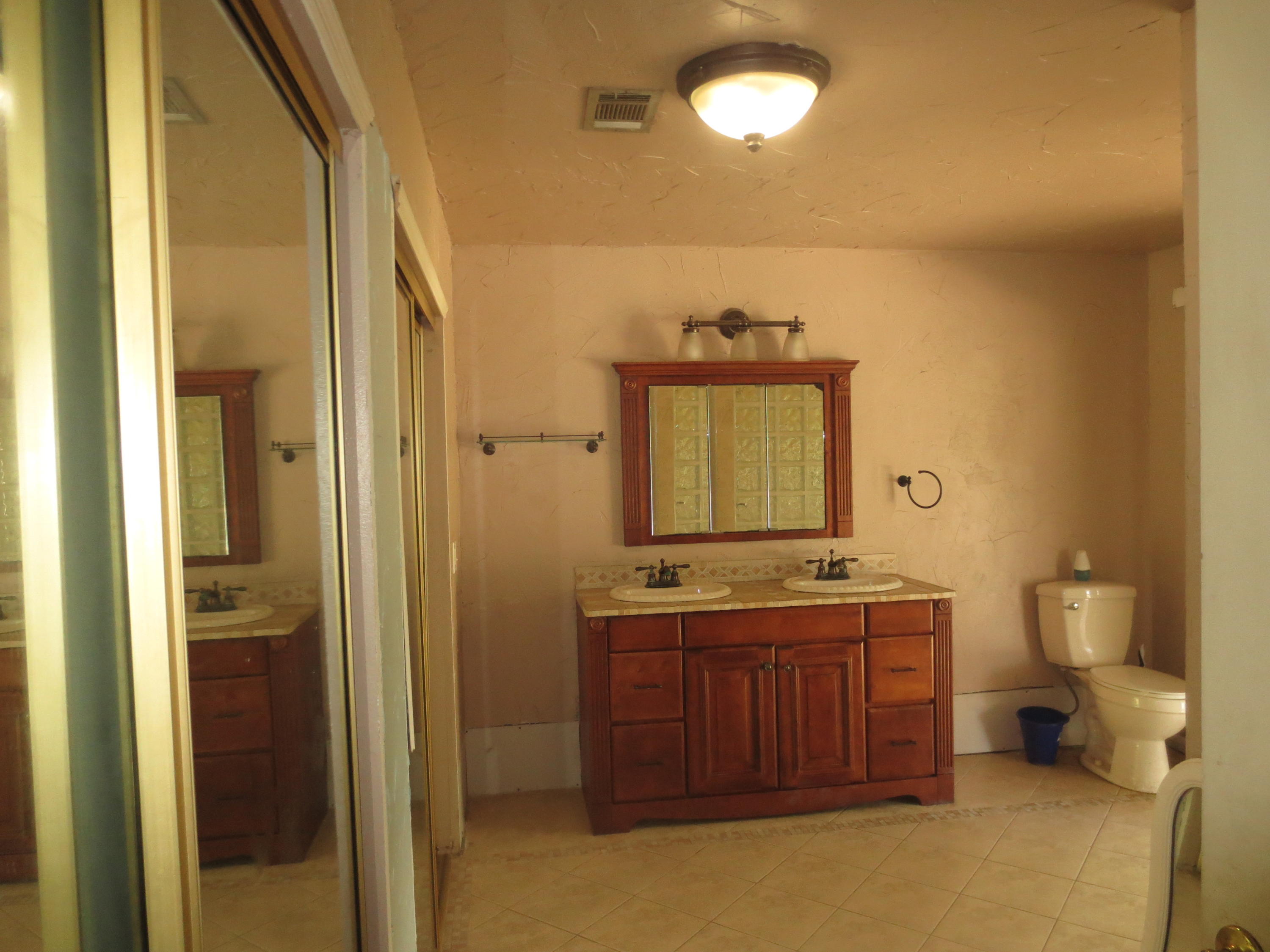 1861 Southeast Greendon Road Port St. Lucie, FL 34952 - Photo 11 of 29 Master bathroom