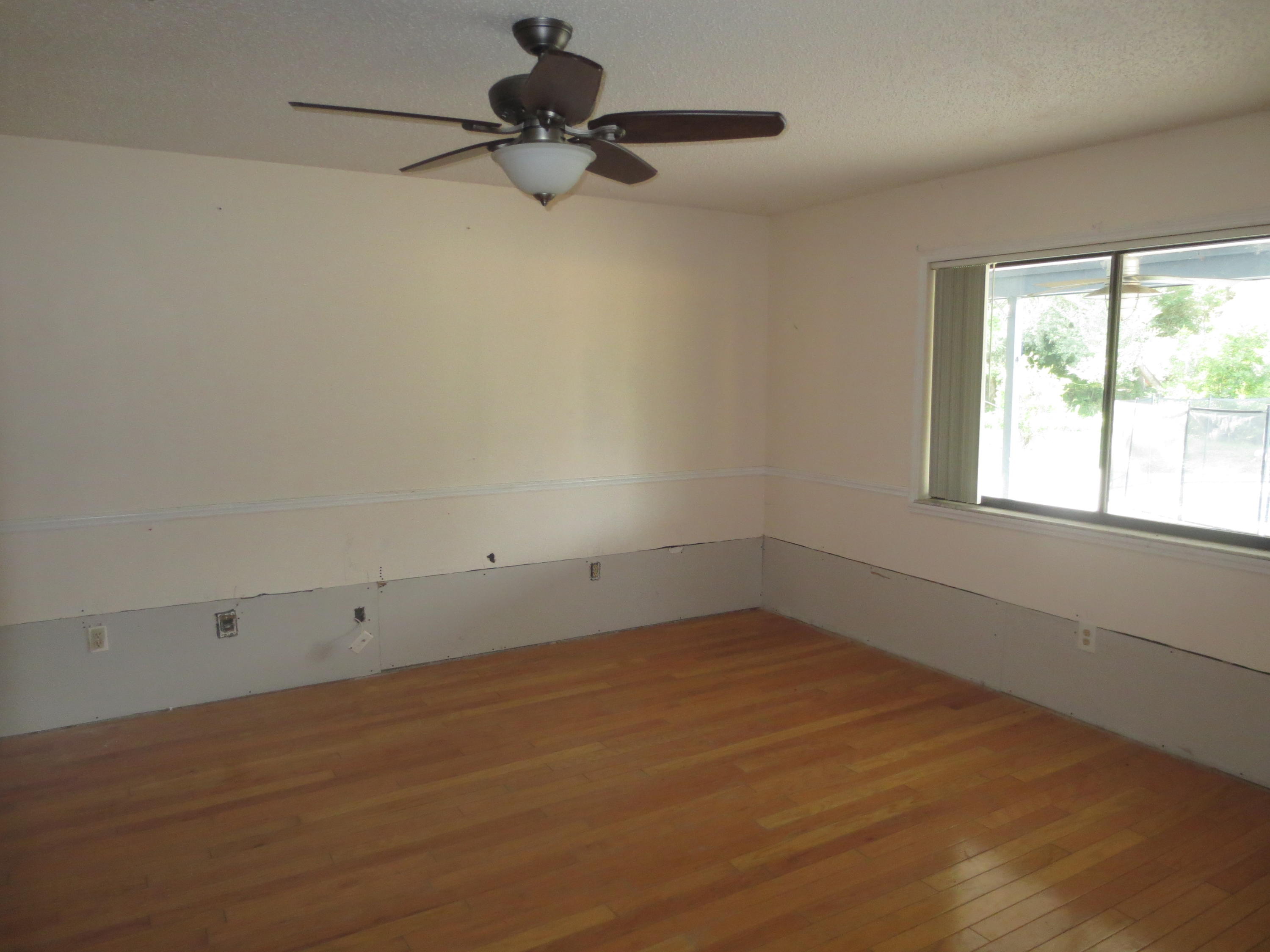 1861 Southeast Greendon Road Port St. Lucie, FL 34952 - Photo 6 of 29 Living room