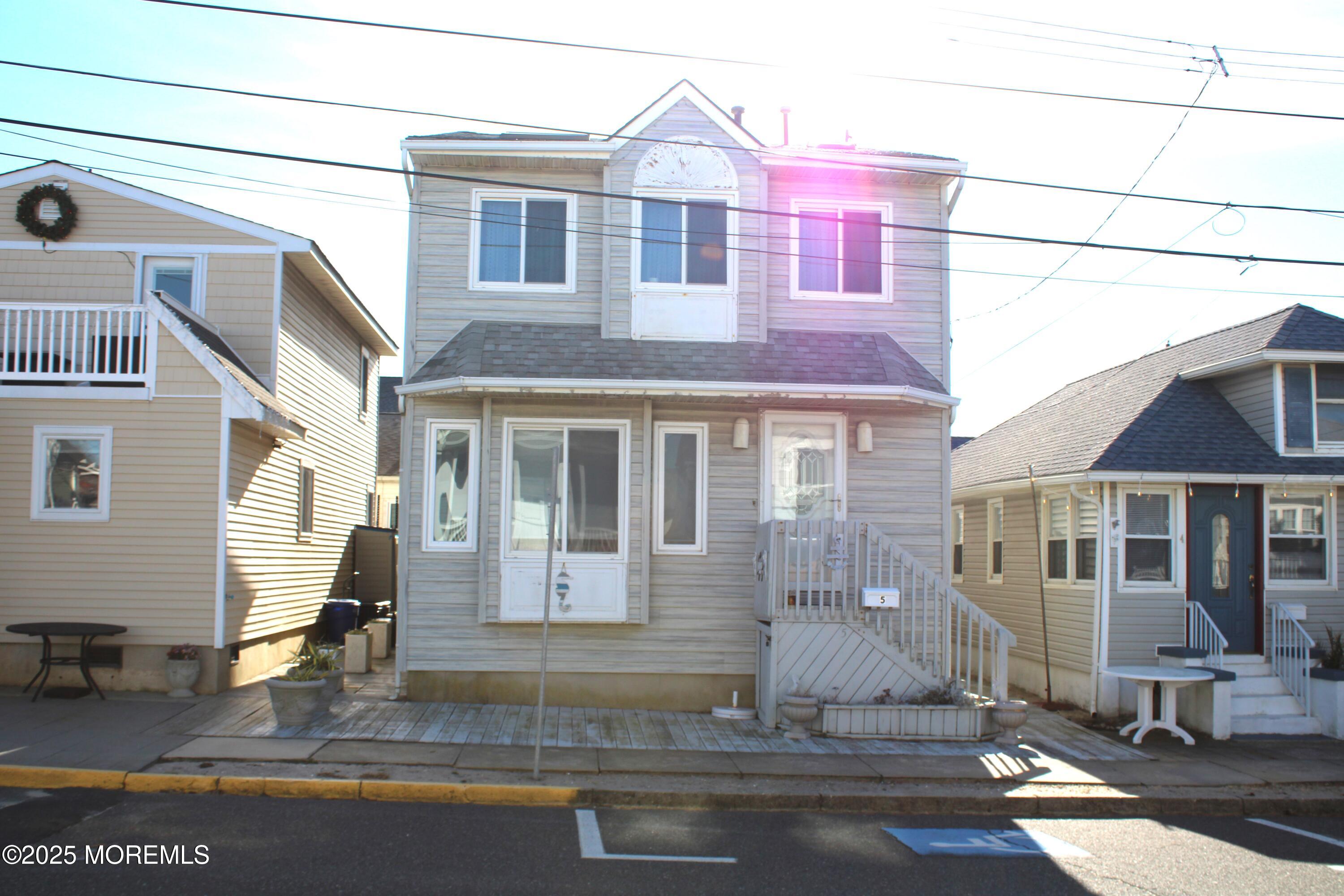5 Water Street Point Pleasant Beach, NJ 08742 - Photo 2 of 20 IMG_0347