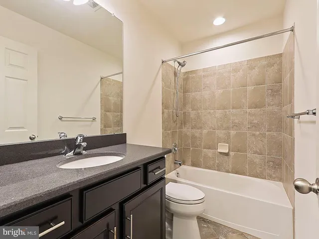 $3,700 | 523 Chestnut Court, Langhorne, PA 19047