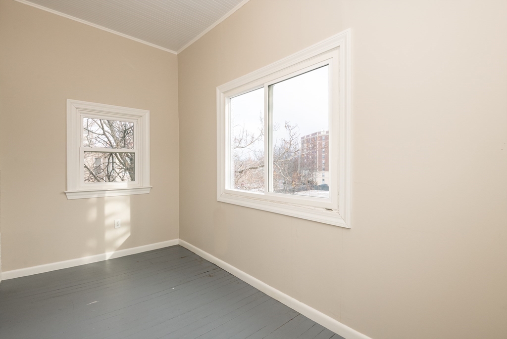 21 Green Street, Unit 3 Brookline, MA 02446 - Photo 25 of 37