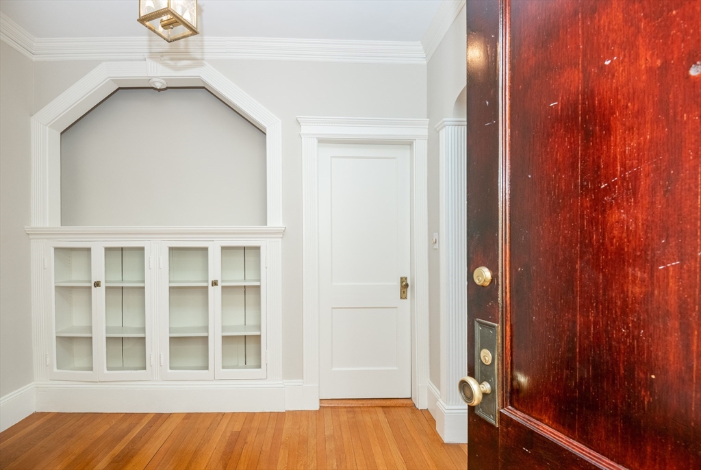 21 Green Street, Unit 3 Brookline, MA 02446 - Photo 6 of 37