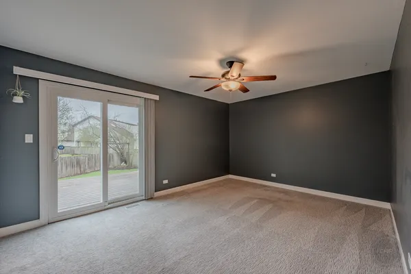 $375,000 | 1736 Ranchview Drive, Naperville, IL 60565