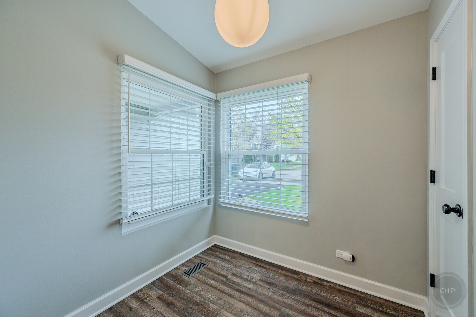 1736 Ranchview Drive Naperville, IL 60565 - Photo 7 of 22