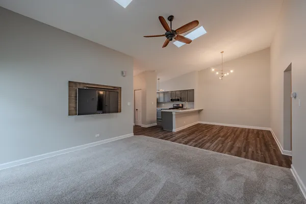 $375,000 | 1736 Ranchview Drive, Naperville, IL 60565