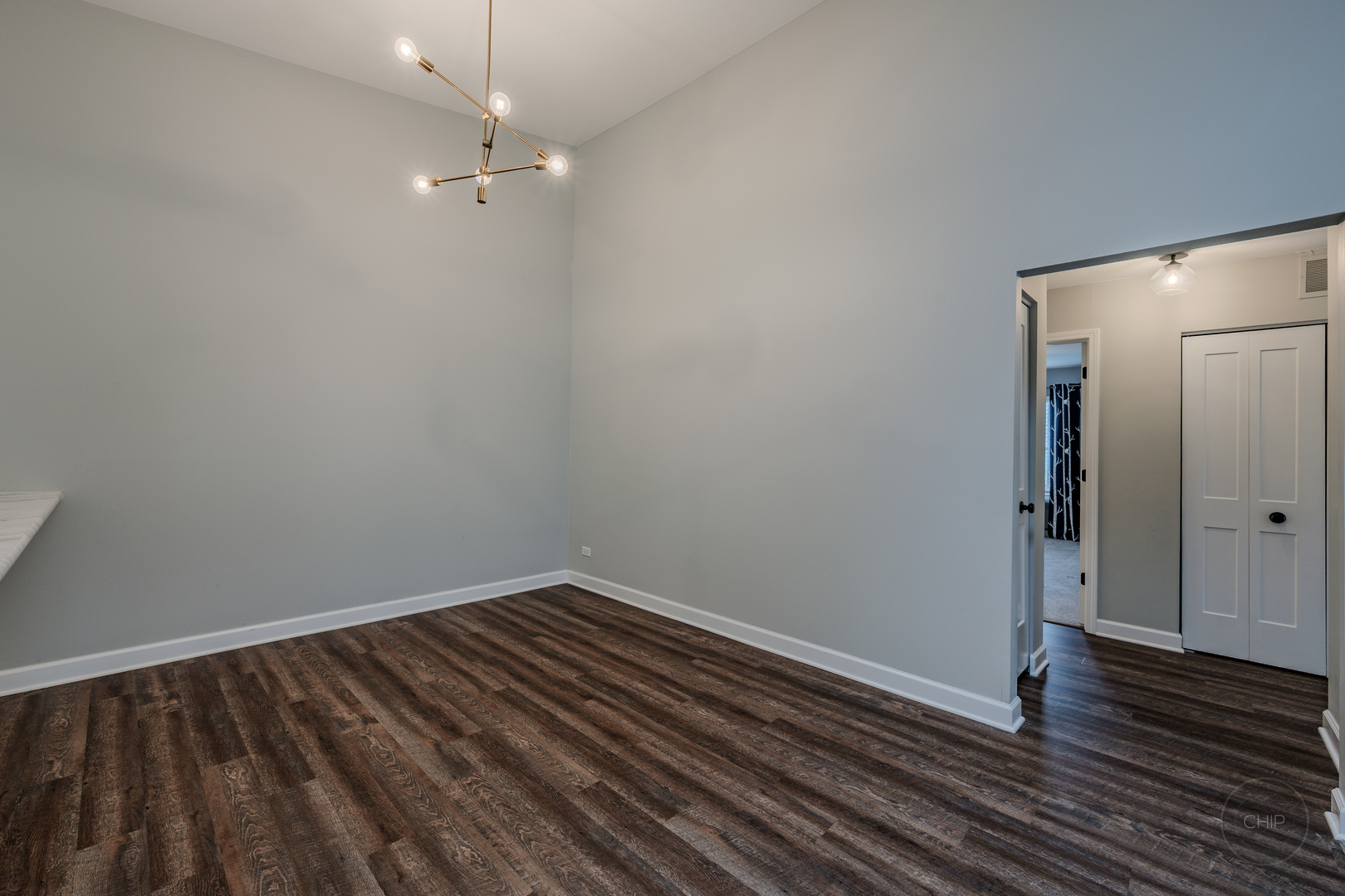 1736 Ranchview Drive Naperville, IL 60565 - Photo 10 of 22