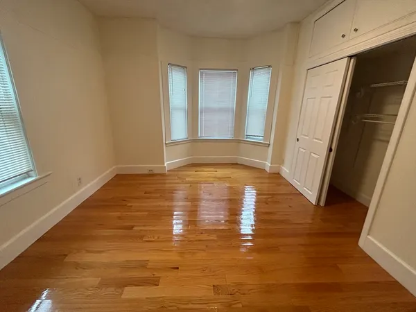 $2,700 | 125 Spring Street, Unit 1, Medford, MA 02155