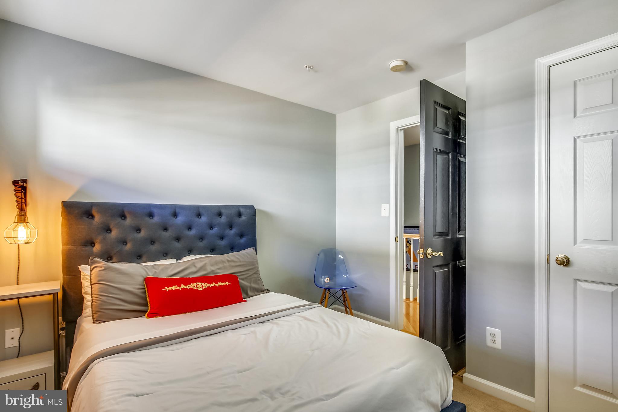 12069 Trumbull Way, Unit 20696 Reston, VA 20190 - Photo 14 of 34 Gallery Image 14