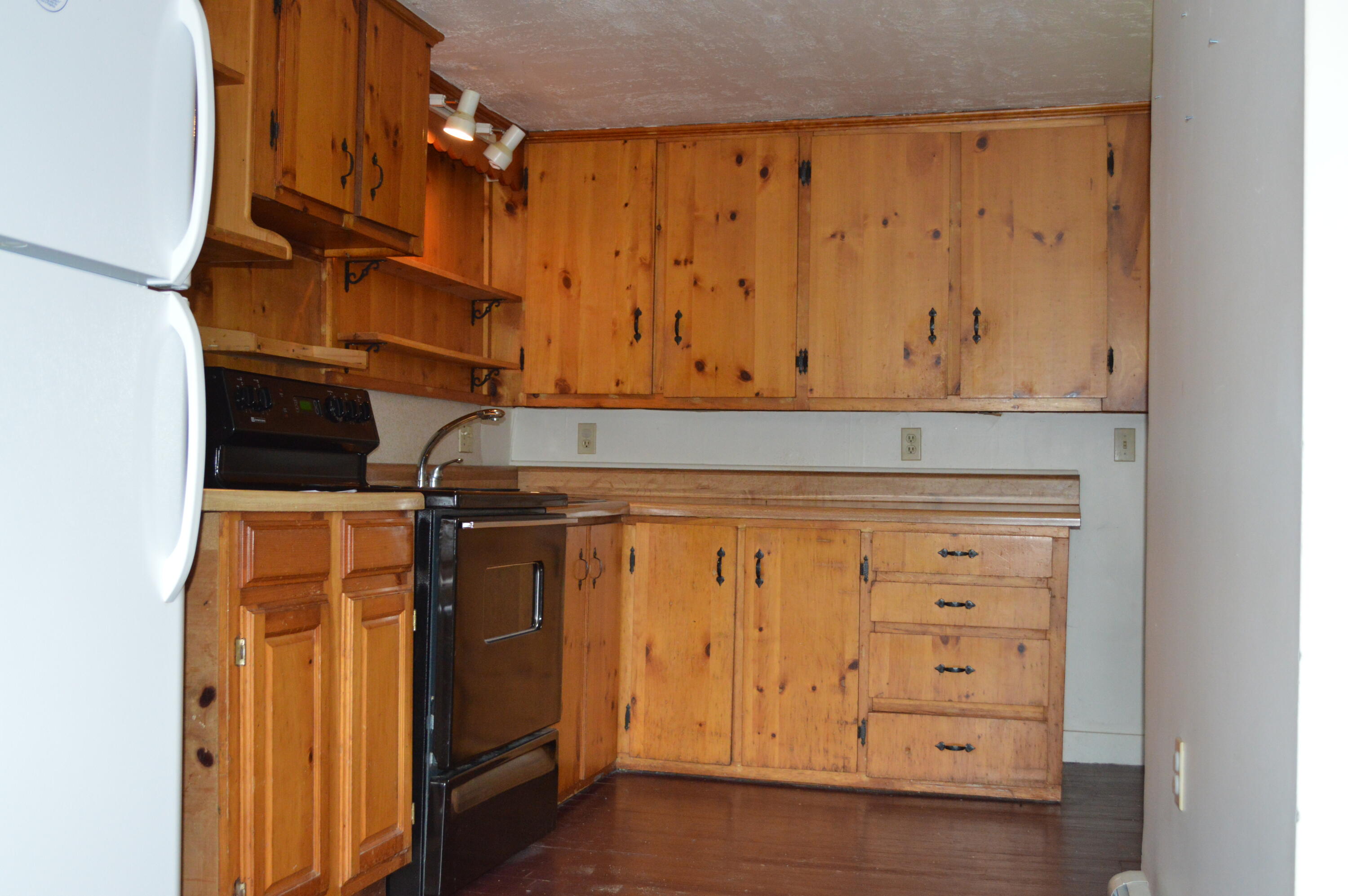 189 Ellsworth Road Blue Hill, ME 04614 - Photo 7 of 13 Kitchen