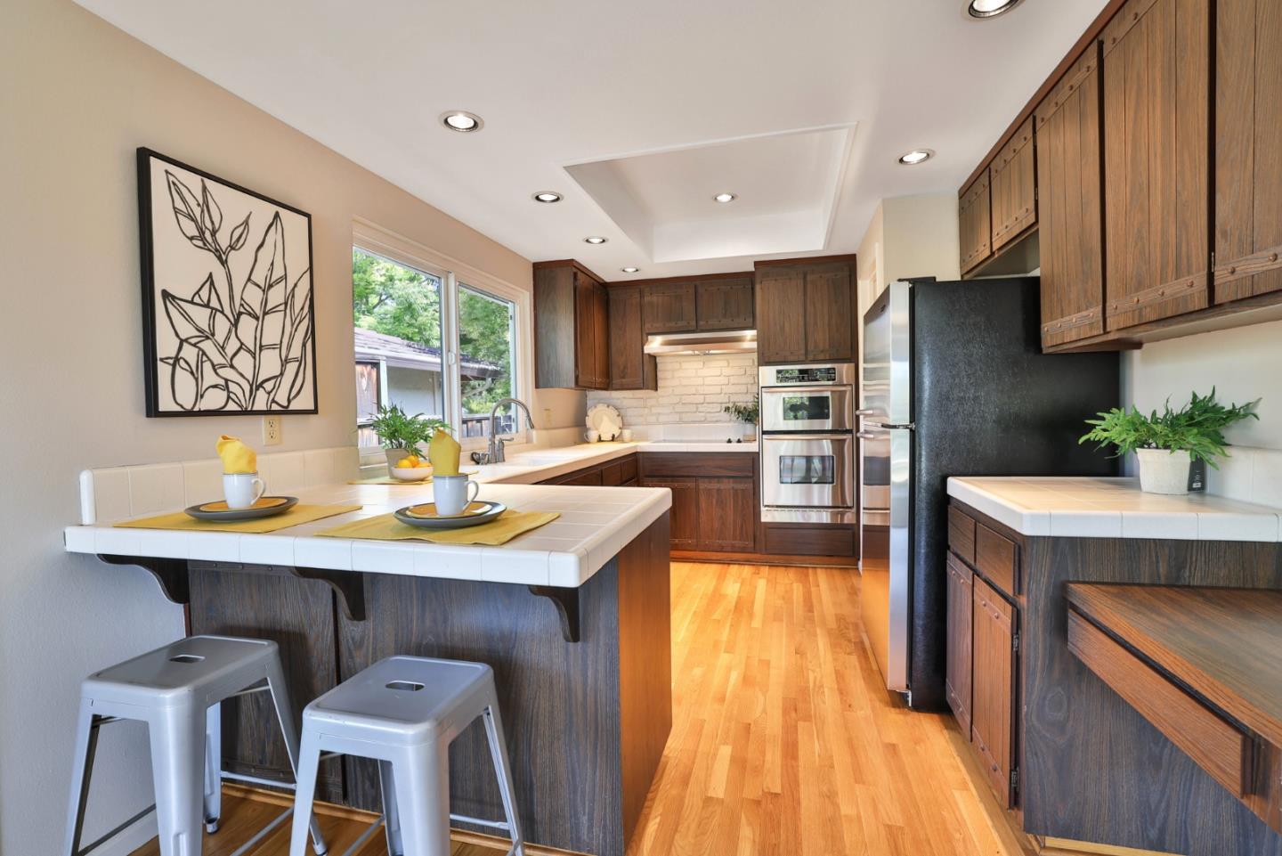 7549 Prospect Road Cupertino, CA 95014 - Photo 8 of 38 Gallery Image 8