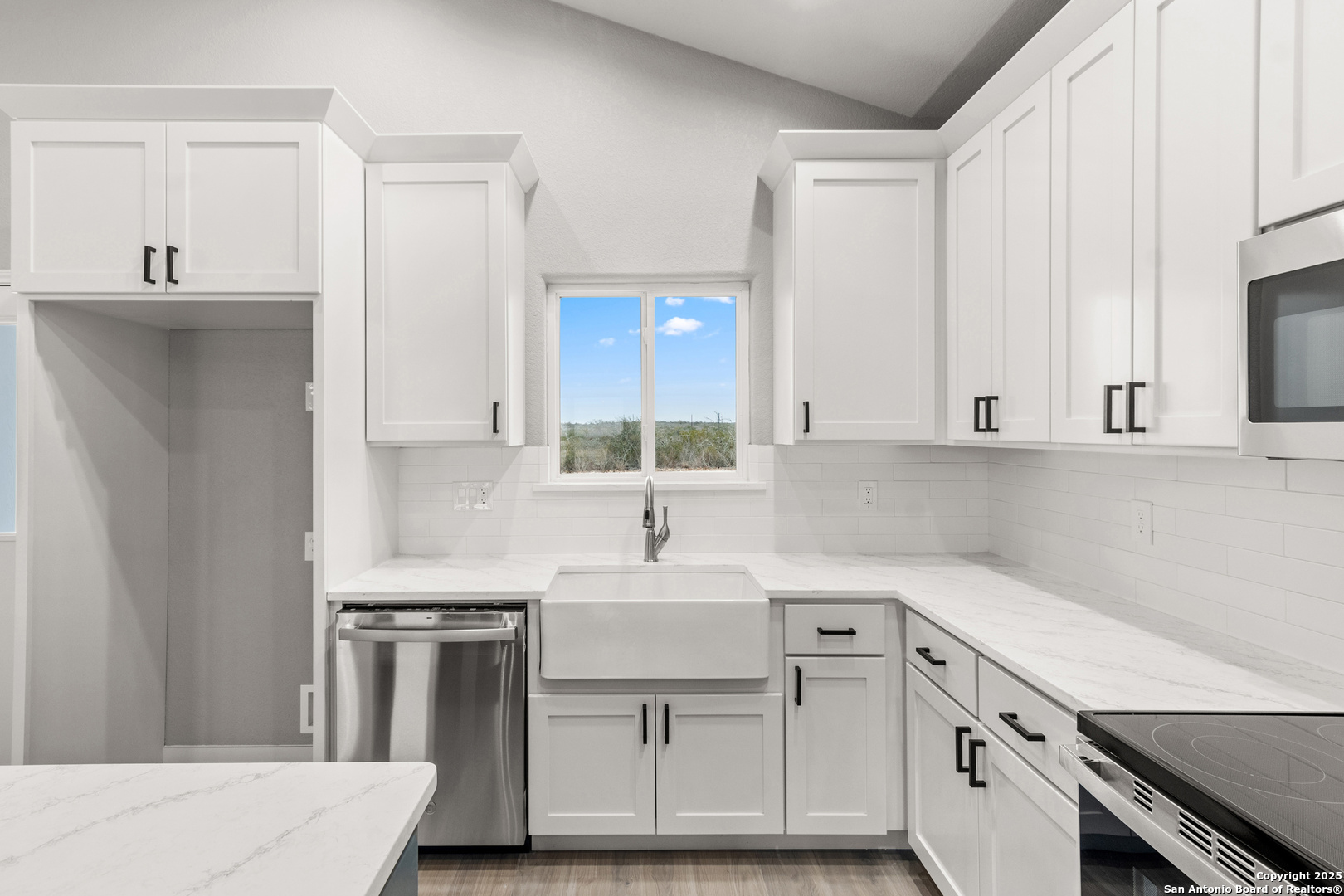 59 Greystone Hills Uvalde, TX 78801 - Photo 13 of 36