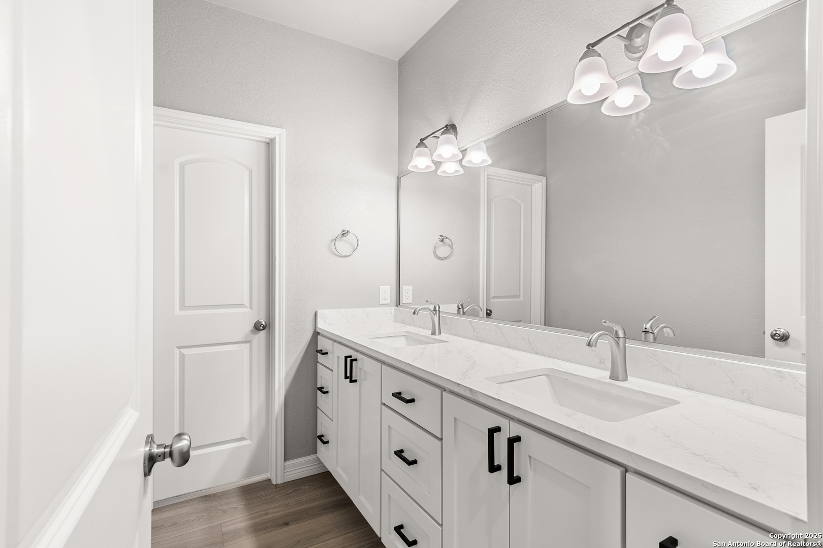 59 Greystone Hills Uvalde, TX 78801 - Photo 16 of 36