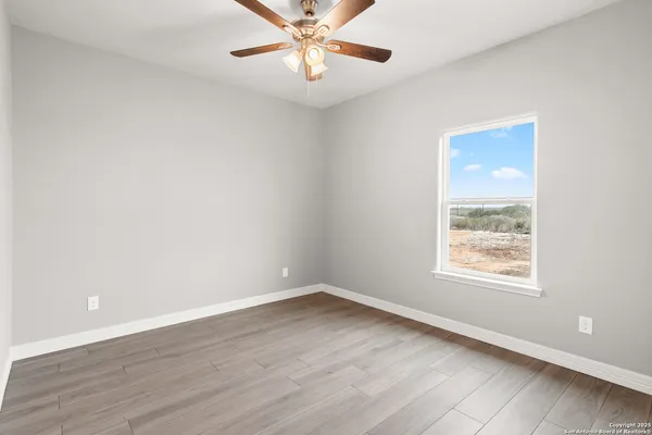 $429,000 | 59 Greystone Hills, Uvalde, TX 78801