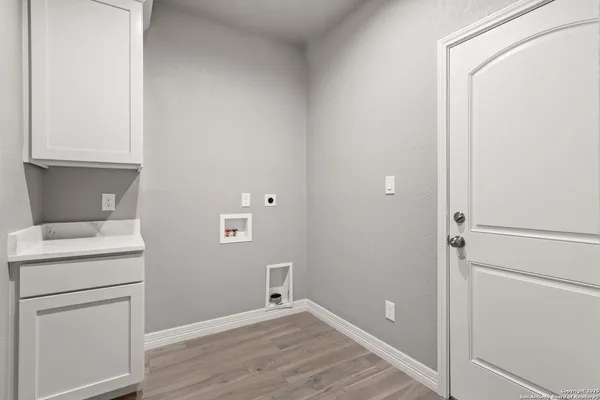 $429,000 | 59 Greystone Hills, Uvalde, TX 78801