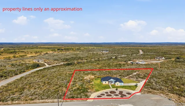 $479,000 | 59 Greystone Hills, Uvalde, TX 78801