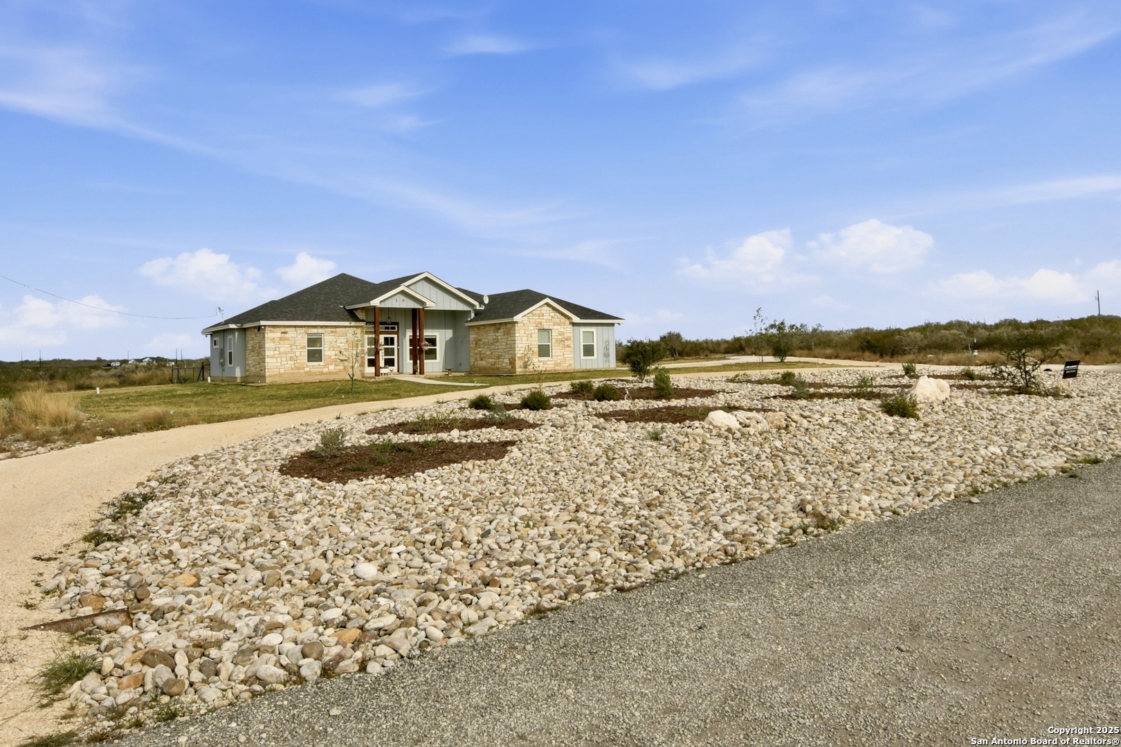 59 Greystone Hills Uvalde, TX 78801 - Photo 34 of 36