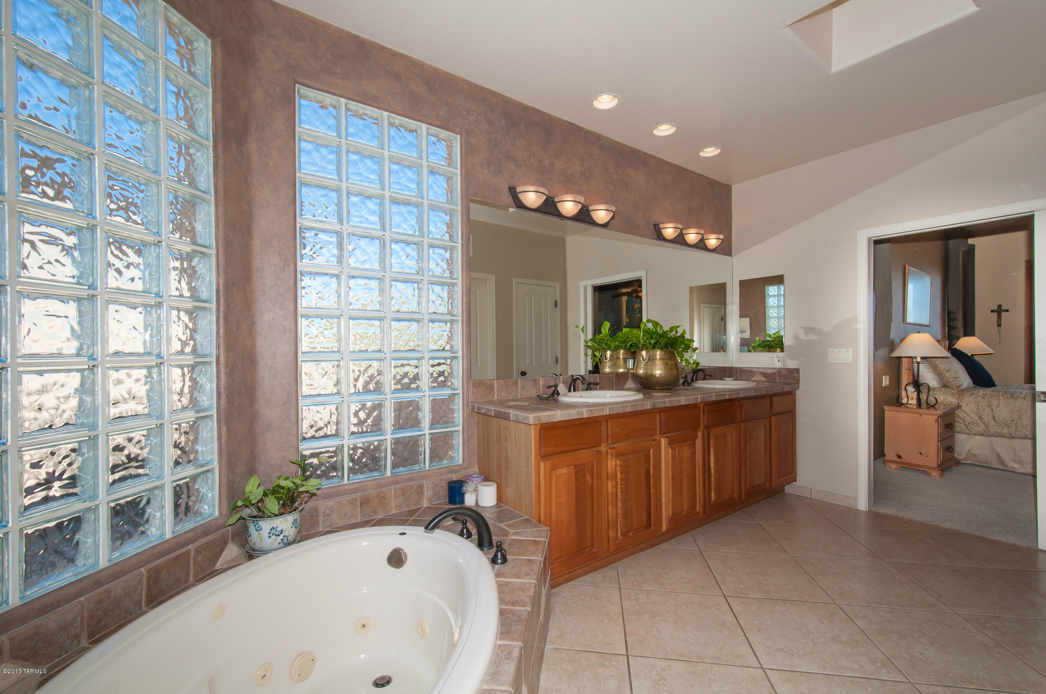 12221 Cloud Ridge Drive Oro Valley, AZ 85755 - Photo 22 of 47