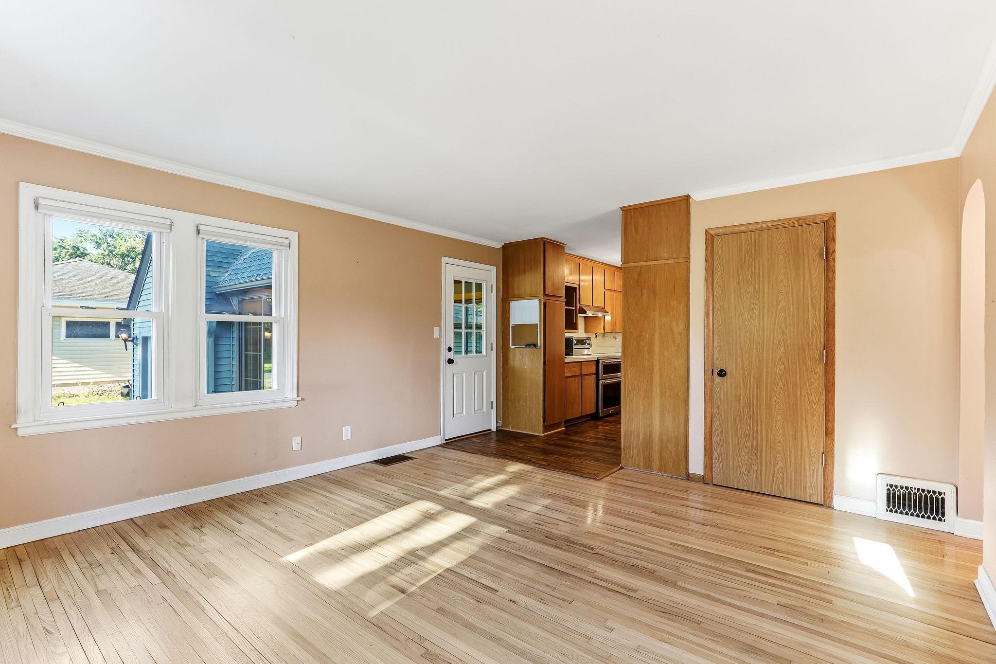 7866 Eastwood Road St. Paul, MN 55112 - Photo 5 of 45