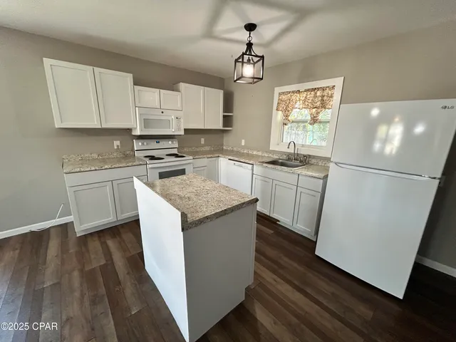 $1,800 | 6522 Olokee Street, Panama City, FL 32404