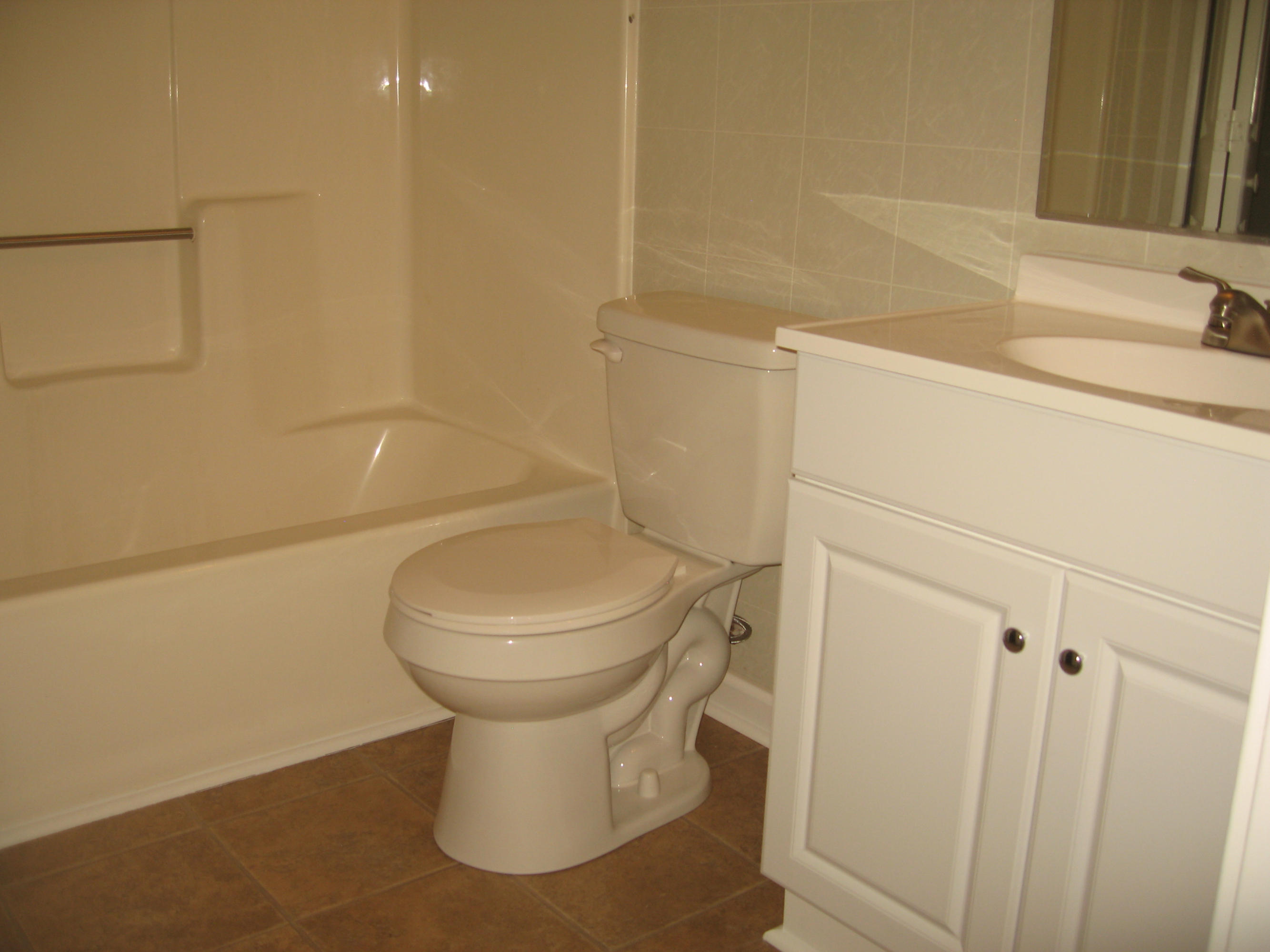 164 Lancashire Road Summerville, SC 29486 - Photo 10 of 18 full bath 2
