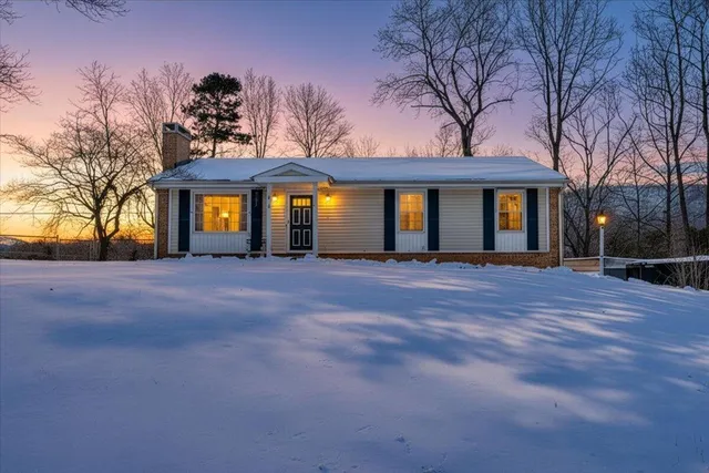 $319,950 | 135 Silverbirch Drive, Blue Ridge, VA 24064