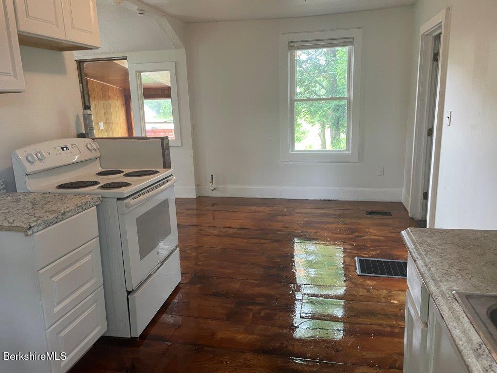 21 Woodleigh Road Pittsfield, MA 01201 - Photo 2 of 27 20260623_192127326_iOS