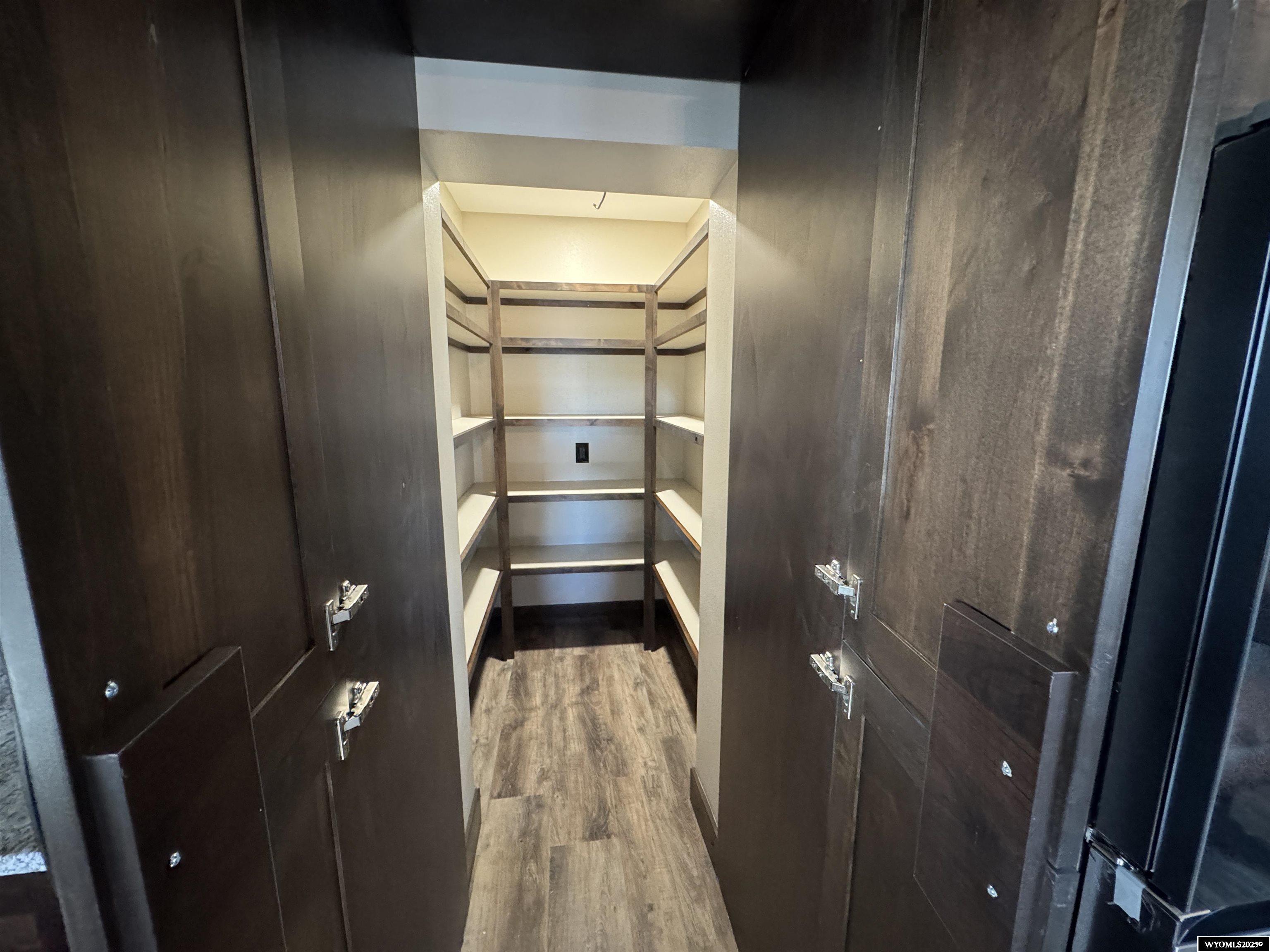 313 Daley Street Rawlins, WY 82301 - Photo 7 of 28