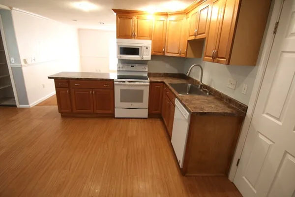 $449,900 | 100 Meadow Street, Westfield, MA 01085