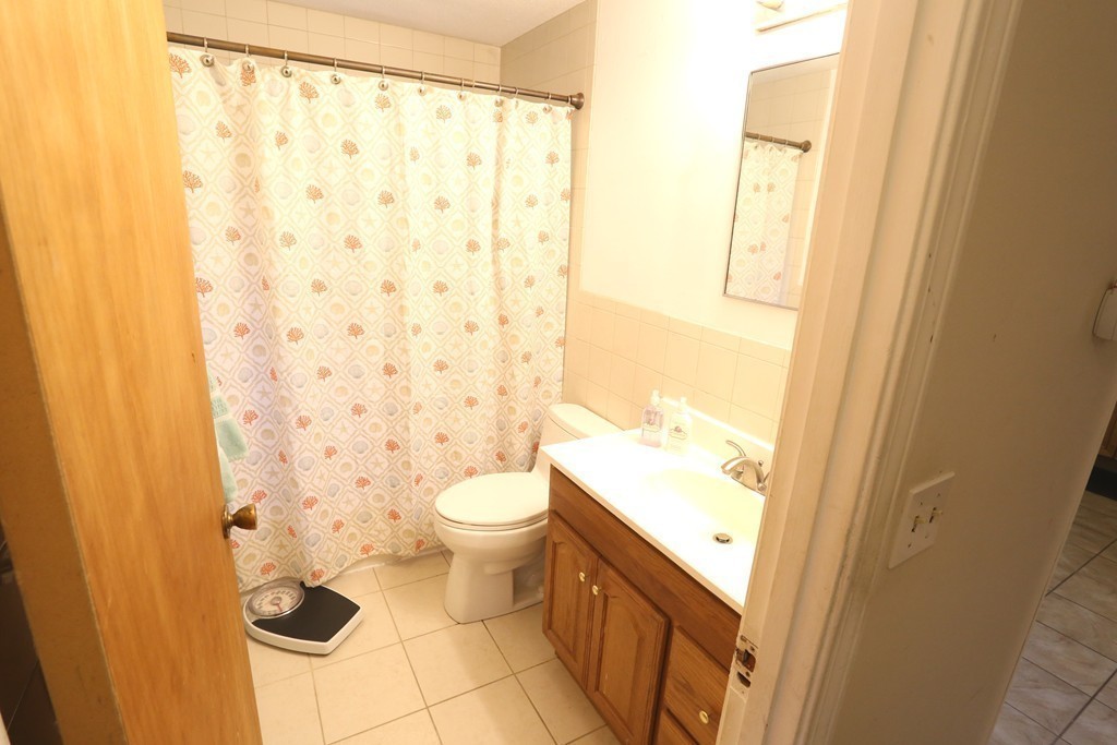 9 Robert Road Randolph, MA 02368 - Photo 12 of 27 Gallery Image 12