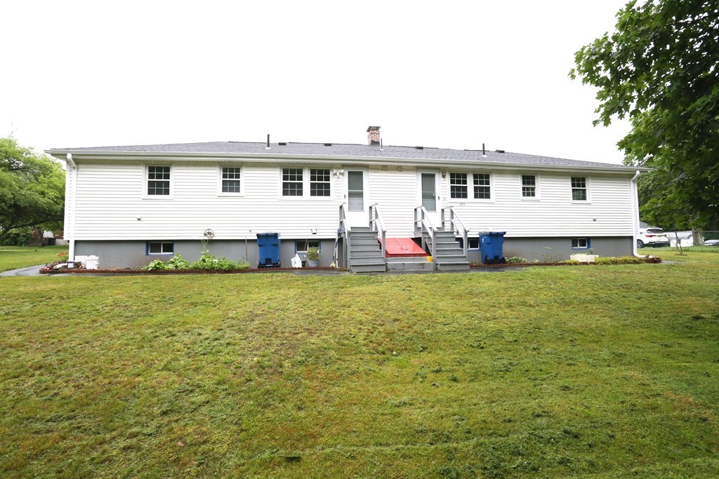 9 Robert Road Randolph, MA 02368 - Photo 3 of 27 Gallery Image 3