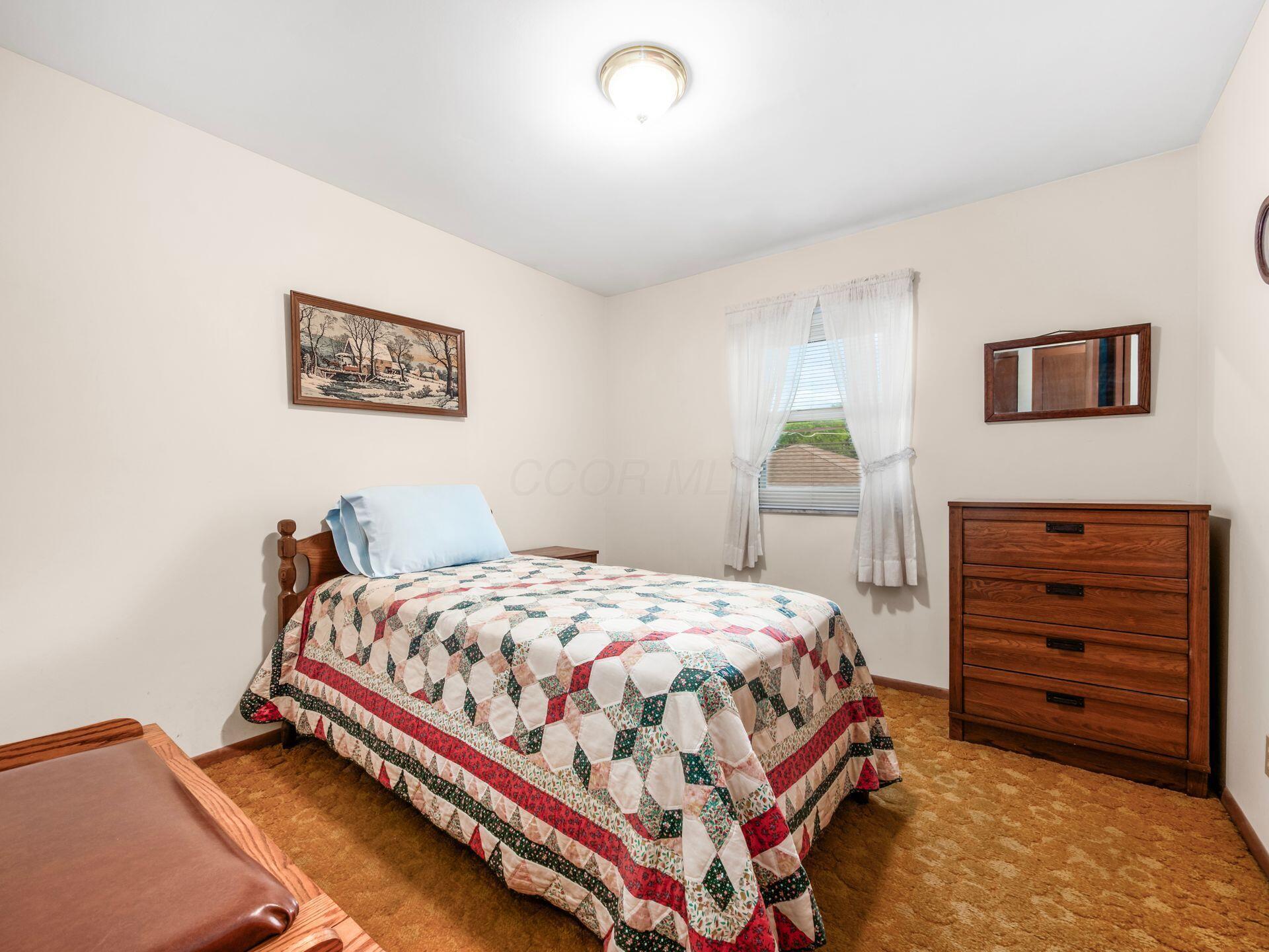 6464 Karl Road Columbus, OH 43229 - Photo 19 of 43 021_5c6d09_N 6464 Karl Rd 026