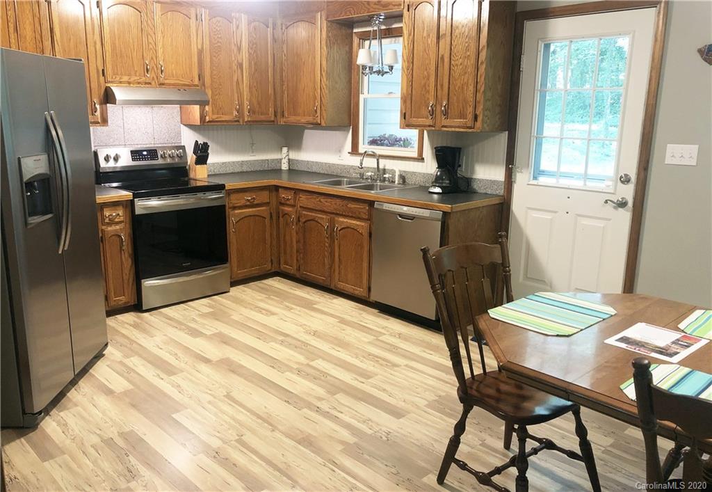 5270 Bay Road Rock Hill, SC 29732 - Photo 3 of 25 Gallery Image 3