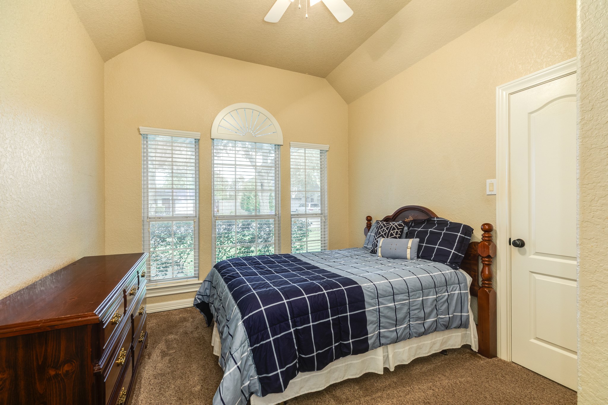 264 Lasso Street Angleton, TX 77515 - Photo 19 of 27