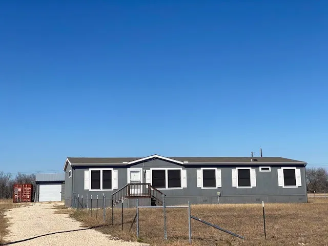 $1,950 | 124 Galle Ests Circle, Kingsbury, TX 78638