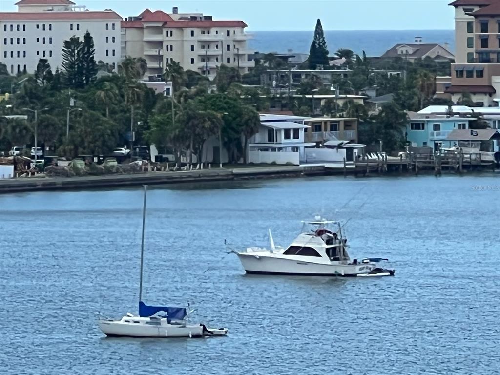 255 Dolphin Point, Unit 809 Clearwater, FL 33767 - Photo 37 of 42