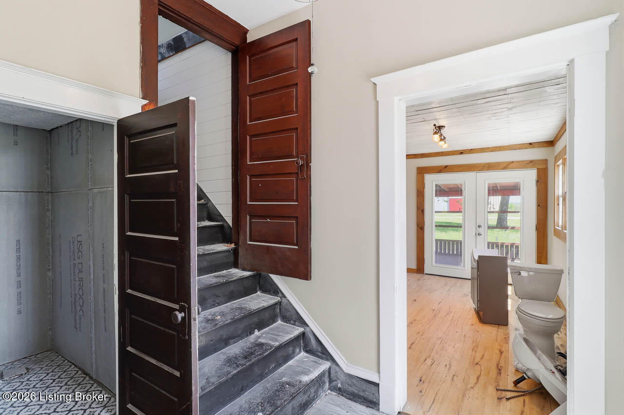 1836 Ellis Road Eminence, KY 40019 - Photo 13 of 96 hallway to kitchen