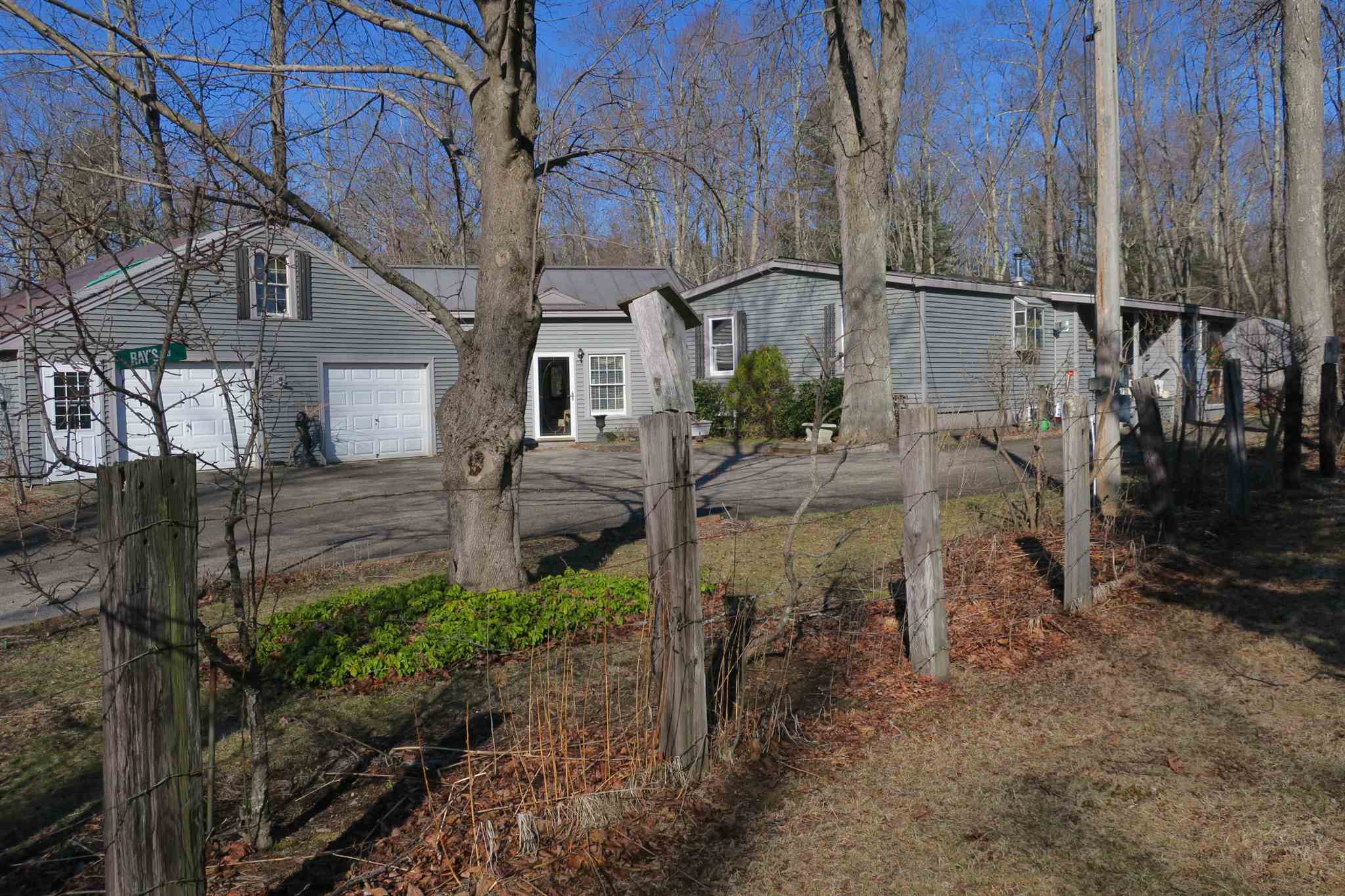 106 Exeter Road Kingston, NH 03848 - Photo 2 of 16