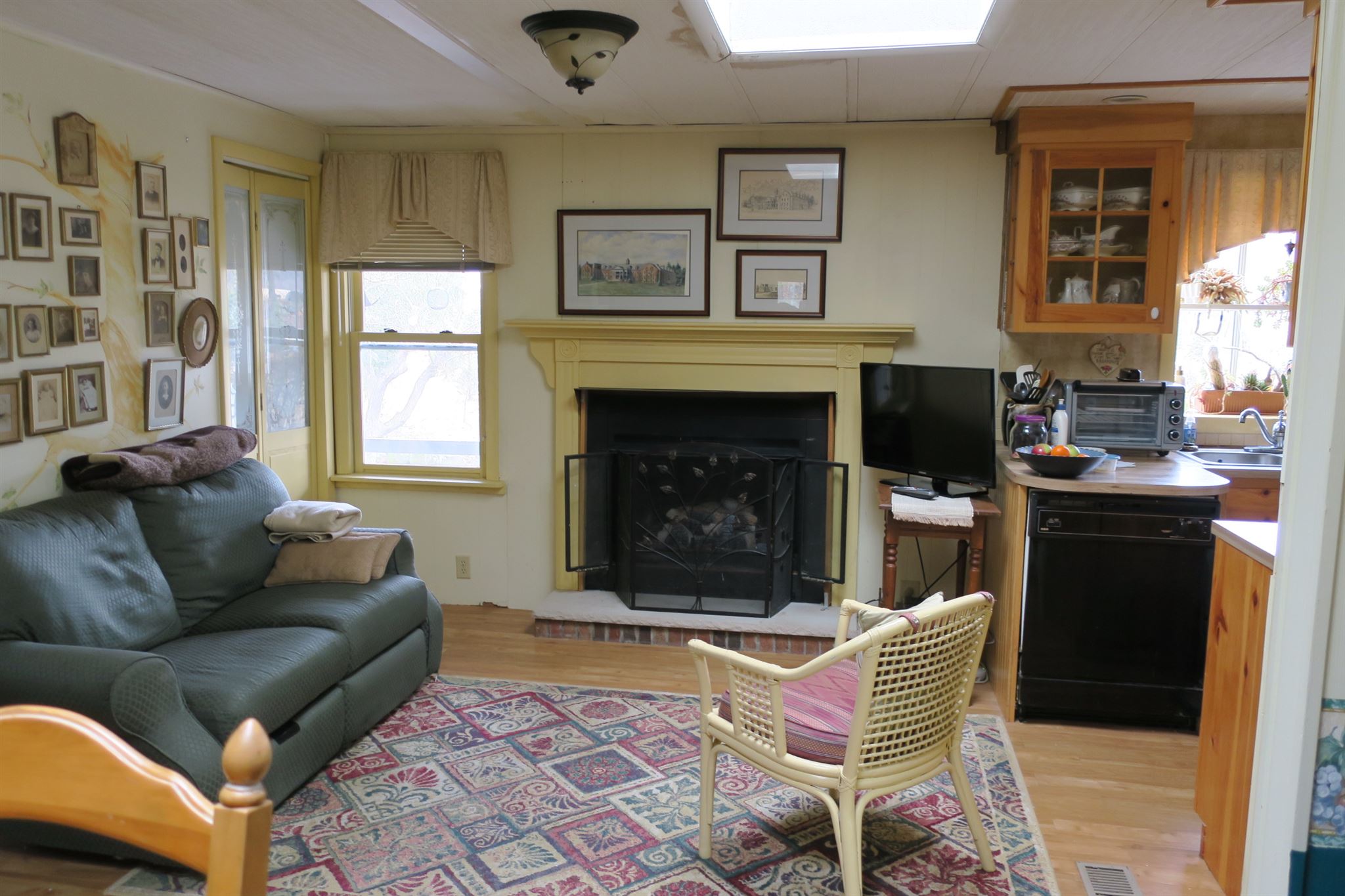 106 Exeter Road Kingston, NH 03848 - Photo 5 of 16