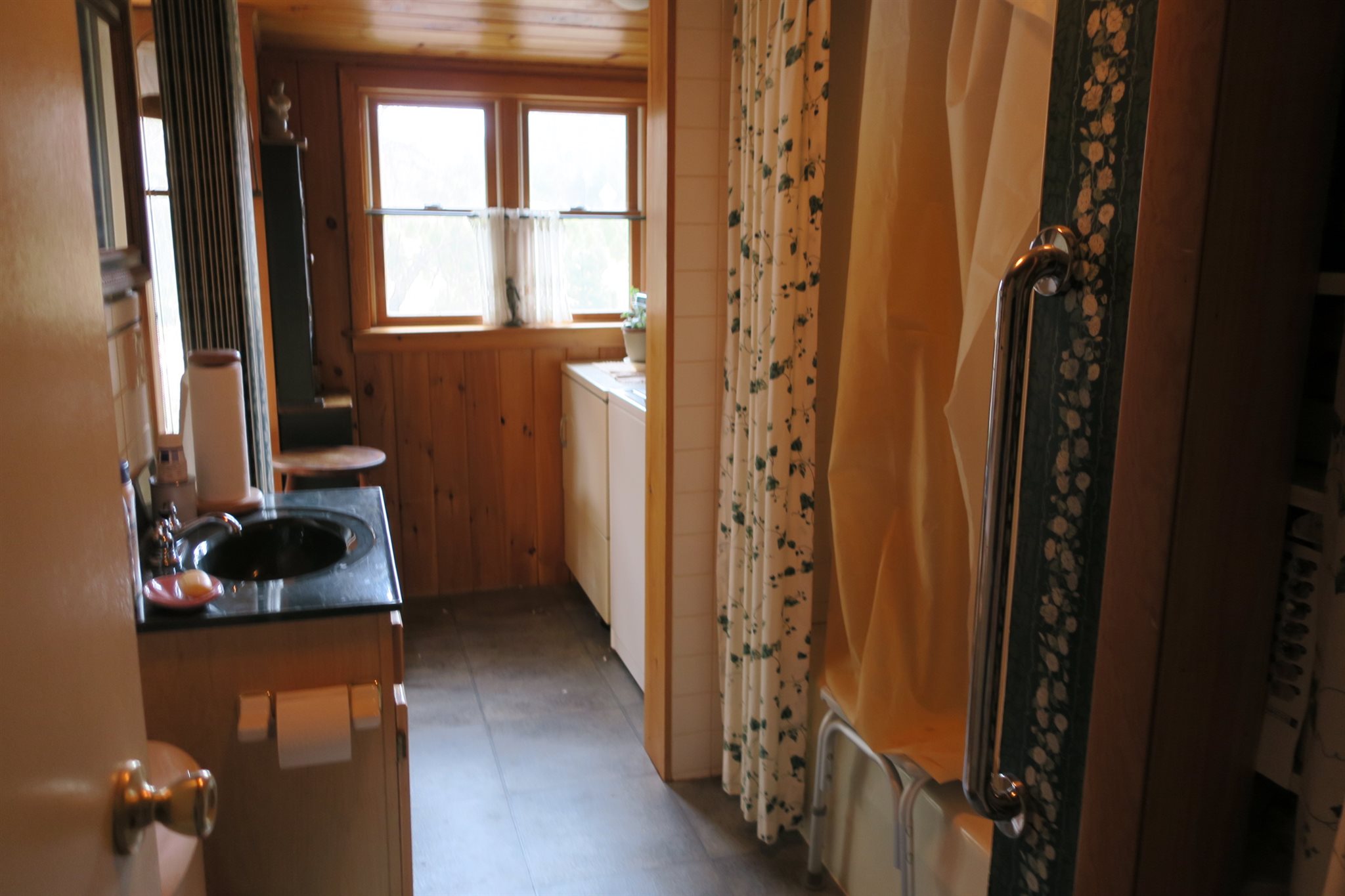 106 Exeter Road Kingston, NH 03848 - Photo 8 of 16