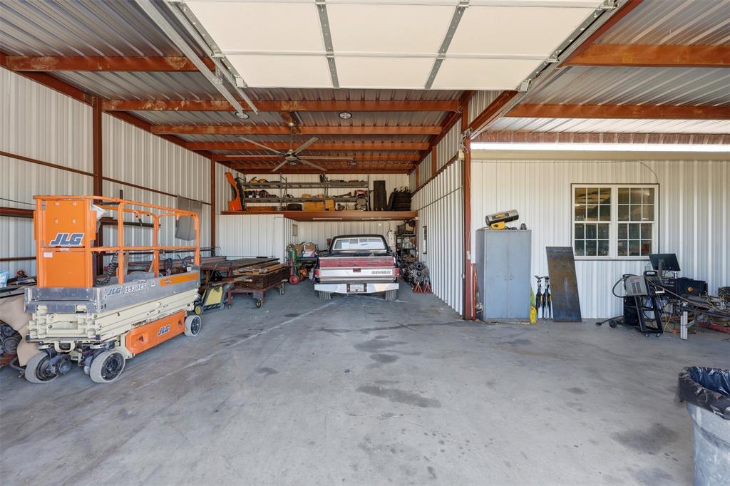 113 Mulkey Road Waxahachie, TX 75167 - Photo 30 of 39 a view of parking garage