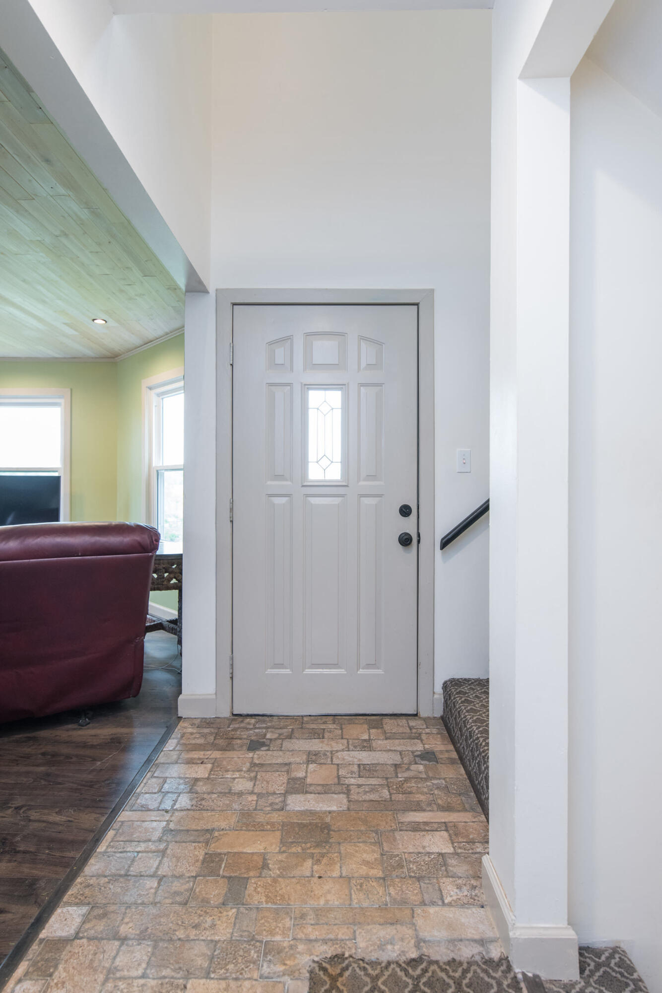 4247 Scaffold Cane Road Mount Vernon, KY 40456 - Photo 4 of 39 Foyer