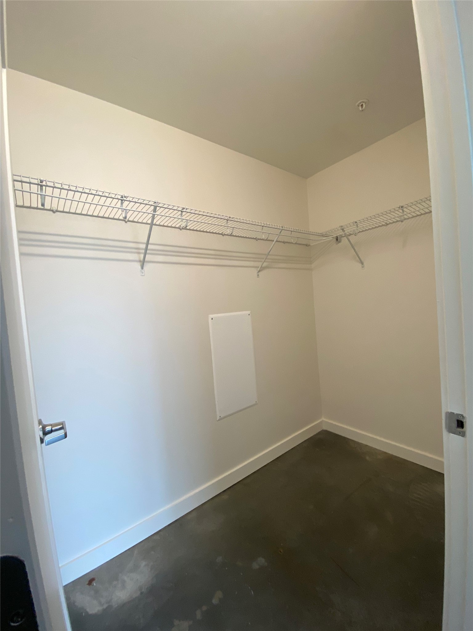 3550 Main Street, Unit 5301 Houston, TX 77002 - Photo 9 of 49 Spacious walk-in closet with room for a dresser.