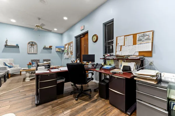 $299,900 | 900 Southeast Ocean Boulevard, Unit 202B, Stuart, FL 34994