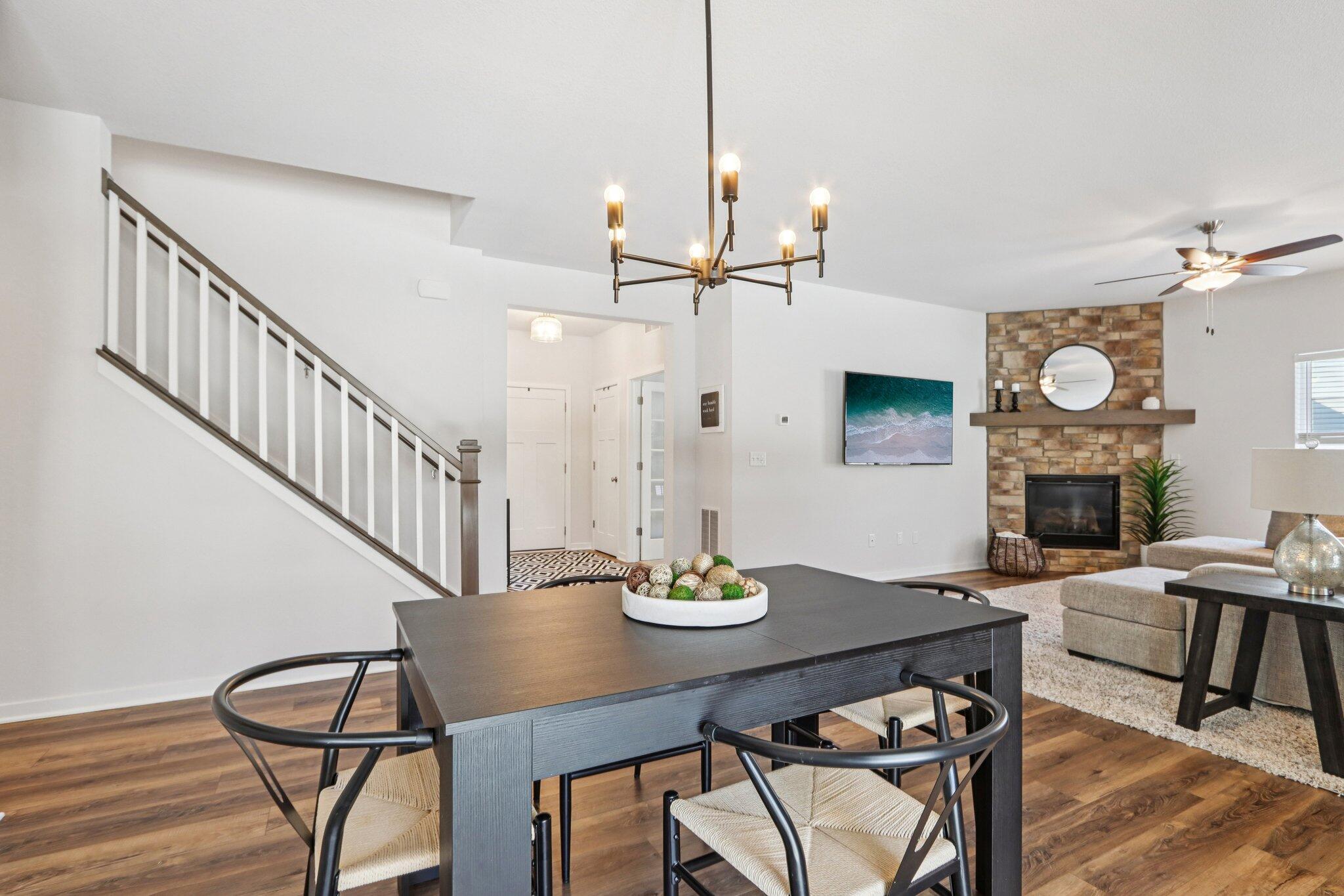 532 Wild Oak Road Hartland, WI 53029 - Photo 10 of 48 Dining Room