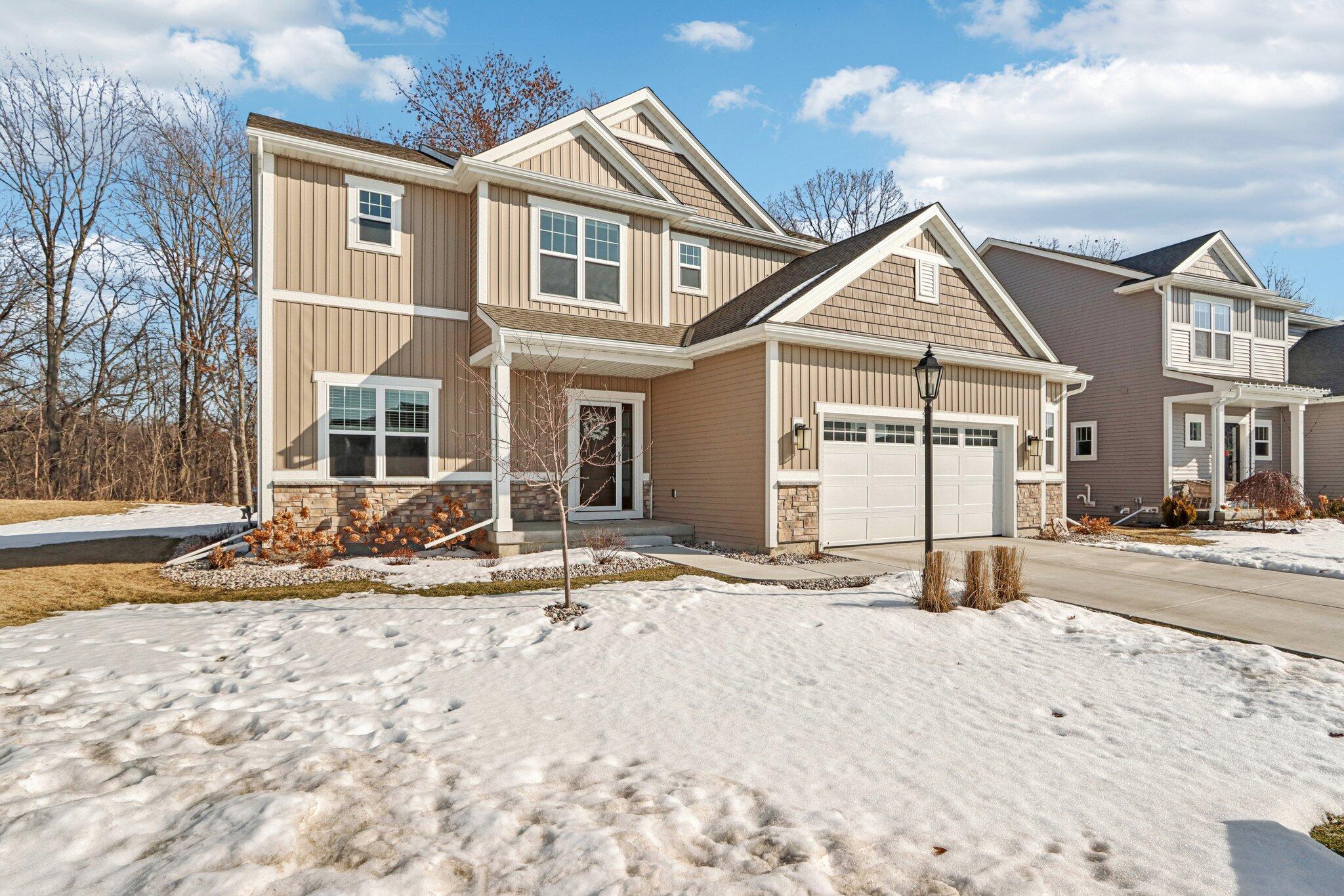 532 Wild Oak Road Hartland, WI 53029 - Photo 13 of 48 Street View