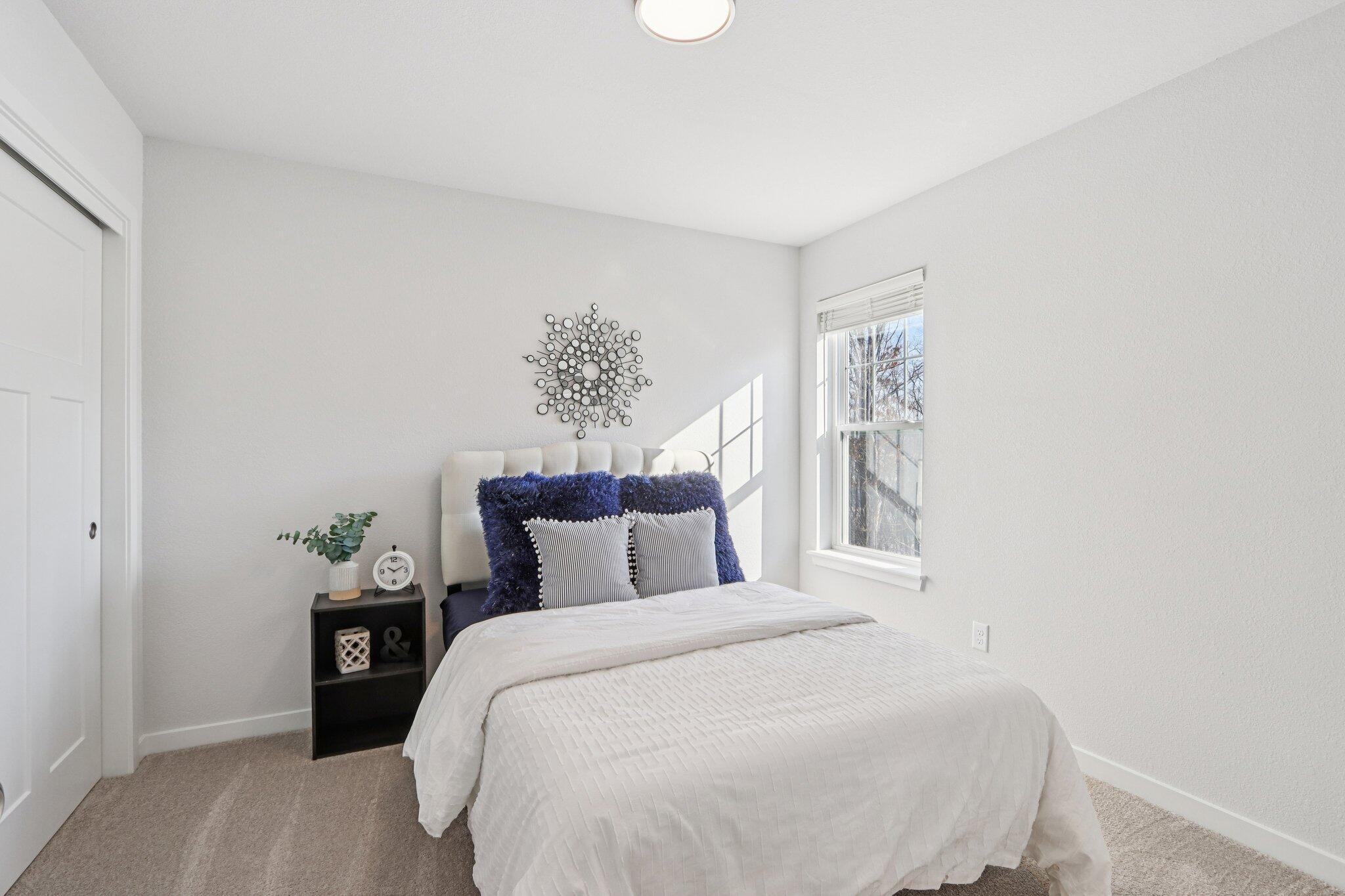 532 Wild Oak Road Hartland, WI 53029 - Photo 27 of 48 Bedroom3